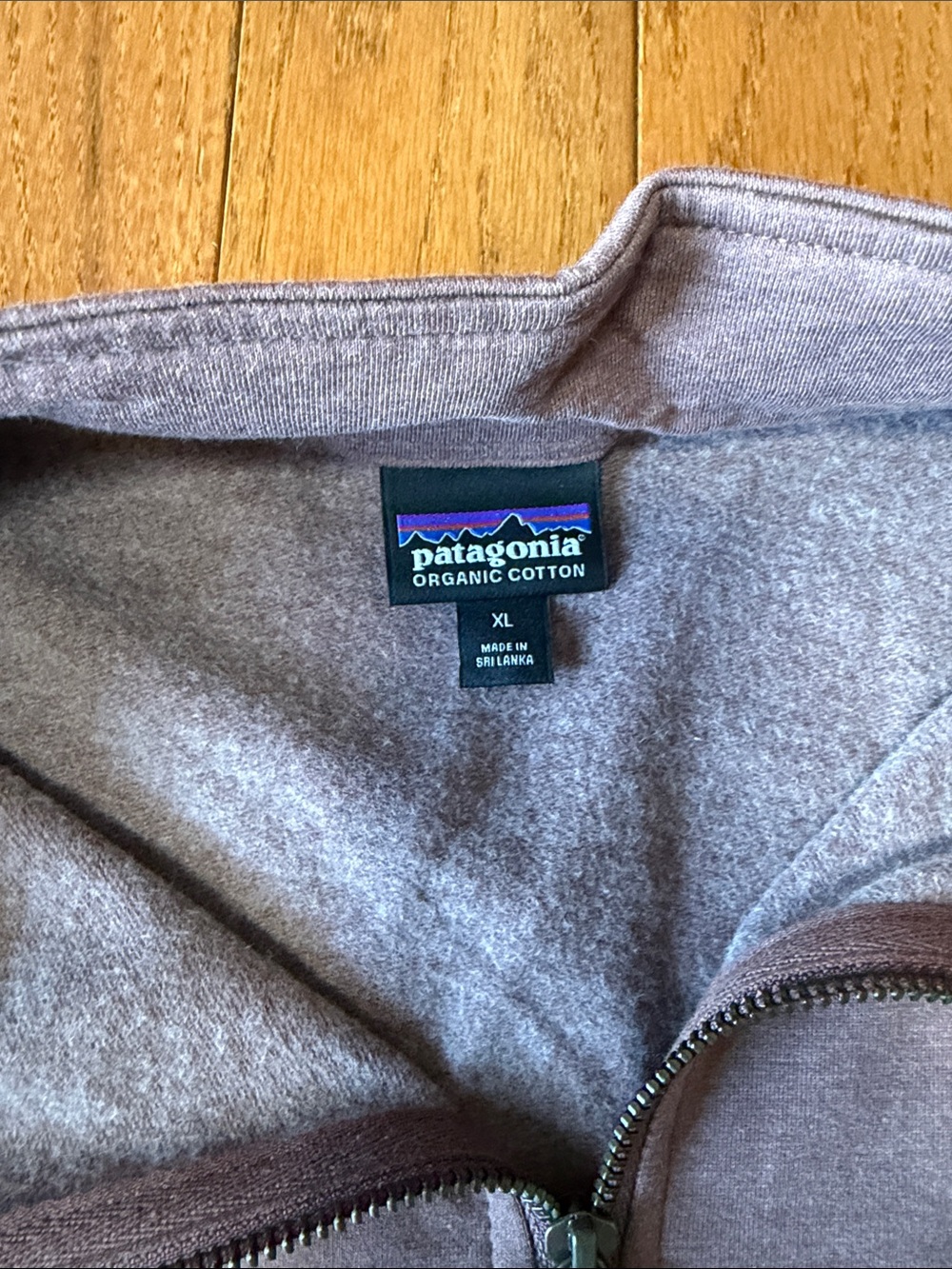 Patagonia Ahnya pullover - Picture 2 of 3
